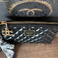 新品　シャネル　ノベルティ　C Cロゴチャーム付　キルティングレザー　チェーン付　ショルダーの画像