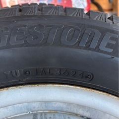 175/65r15 VRX3 2024年製造 15インチ バリ溝 スタッドレス  (ホイールは付属しません)(手渡し限定)  の画像