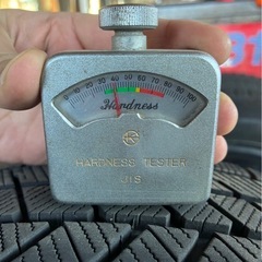 175/65r15 VRX3 2024年製造 15インチ バリ溝 スタッドレス  (ホイールは付属しません)(手渡し限定)  の画像