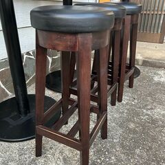 【お取引中】丸テーブル×4・スツール×3セット　カフェテーブルの画像