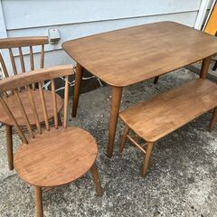 【お取引中】ダイニングテーブルセットの画像