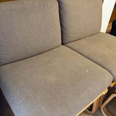 リビングでもダイニングでもつかえるソファチェア・オーク材の画像