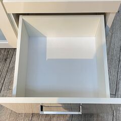 キッチンカウンター レンジボード レンジ台 コンセント2口付き 鏡面仕上げ 白 ホワイト 横幅70cm奥行44.5cm高さ120.5cm サンウッディ★買取帝国 志木店の画像