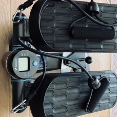 ステッパー MERACH（メリック）健康ステッパー 多機能 エクササイズバンド/モニター付き 全身トレーニング ステッパー健康器具の画像