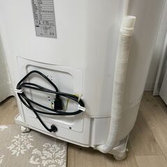 simplus シンプラス 二層式洗濯機 SP-NWM01の画像