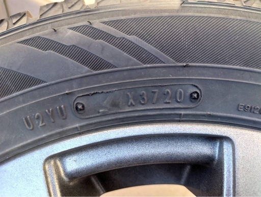 175/65R15サイズのスタッドレスタイヤ、アルミホイール４本セット