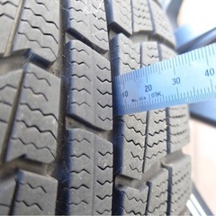 スタッドレスタイヤ、ホイール４本セットの画像