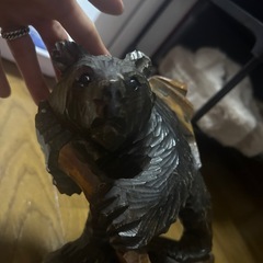 木彫りの熊の画像