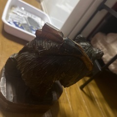 木彫りの熊の画像