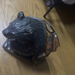 木彫りの熊の画像