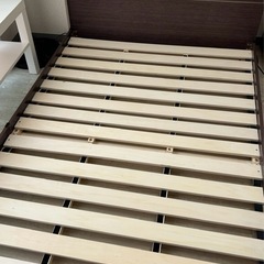 《ご購入先着順》コンセント 北欧セミダブル ベッドフレームの画像