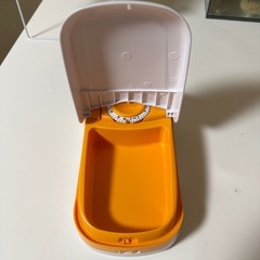 ペット　タイマー給餌機の画像