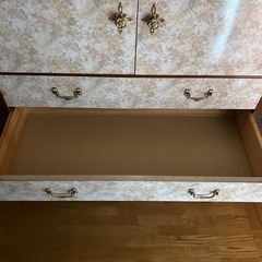 アンティーク ヴィンテージ タンス 収納　家具の画像