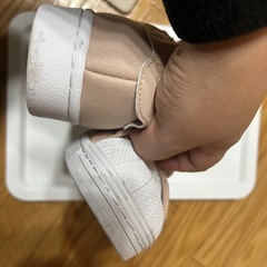 adidas シューズの画像