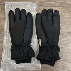 スキーグローブ　新品未使用　黒　シンプル　ブラック　雪遊び　手袋の画像