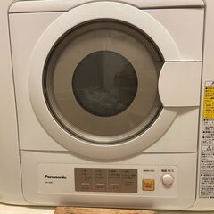 【譲ります】衣類乾燥機※電気もつき動きますが、中が焦げ臭くなります。故障品※の画像