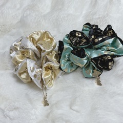 シュシュ・ツイリースカーフの画像