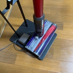 ダイソンv10スタンドセットの画像