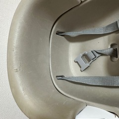 ingenuity ベビーチェア トレー付き ホワイト/ベージュの画像