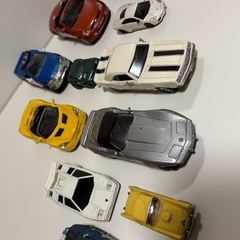 ミニカー🚗11個セットの画像