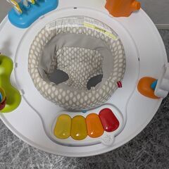 SKIP HOP 3ステージ アクティビティセンターの画像