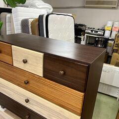 【リサイクルショップ ピカソ 小松原】🌈🪵✨【幅90cm✨カラフル前板🎨4段チェスト】✨🪵🌈★7220★の画像