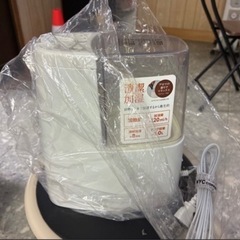 卓上加湿器 アイリスオーヤマ 美品
の画像