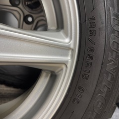 step,noah,voxyスタッドレスタイヤの画像