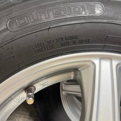 step,noah,voxyスタッドレスタイヤの画像