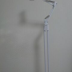 タブレット用スタンド／Ｚアーム型床置スタンドの画像