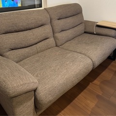 ニトリ　3人掛けソファ＋サイドテーブル　の画像