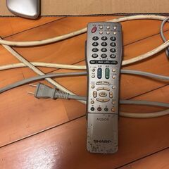 【0円】液晶TV 26インチ AQUOS 2006年製 動作確認済 リモコン＆ケーブル付 使用感強めの画像