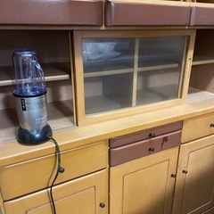 高級食器棚の画像