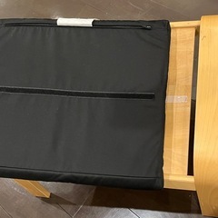 イケア　ポエング　オットマンの画像