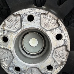 スタッドレスタイヤホイール4本セット　225/60R18の画像