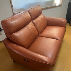 【美品】ニトリ 高級ソファ 2人用両電動リクライニングソファ アネーロの画像