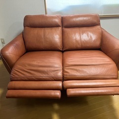 【美品】ニトリ 高級ソファ 2人用両電動リクライニングソファ アネーロの画像