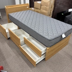 美品！シングルサイズ☆引出し収納付☆フレーム、マットレスセット☆お買得ベッド☆の画像