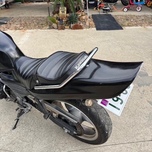 愛知発 バリオス 改造多数 250ccネイキッド BALIUS　