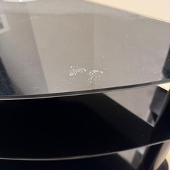 テレビ台　三角形　ガラス製の画像