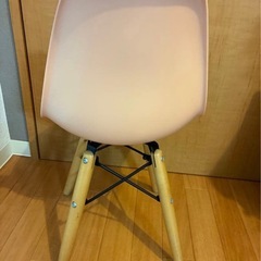 【美品】イームズチェア　リプロダクト　シェルチェア　グリーン 【サーモンピンク、グリーン】の画像