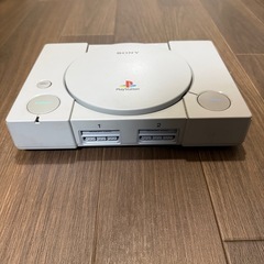 SONY PlayStation SCPH-7000 本体 メモリーカード付きの画像
