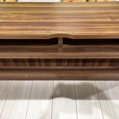 テレビボードの画像