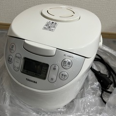 使用感あり　東芝 2015年製 炊飯器 5.5合炊きの画像