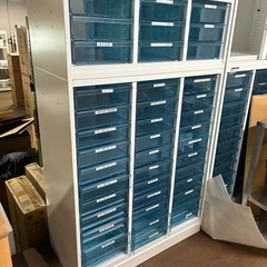 【オフィス家具】書類キャビネット（商品番号14390）の画像