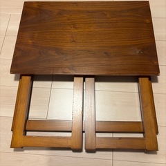 折りたたみ机の画像