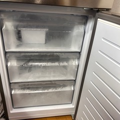 ⭐︎値下げ⭐︎動作品◇Haier/ハイアール 冷凍冷蔵庫 JR-27B 2023年製 270L◇2ドア/シルバー系の画像
