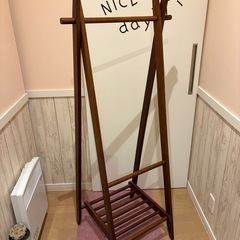 木製 ラック ハンガーの画像