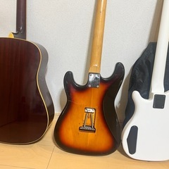 ギター3本の画像