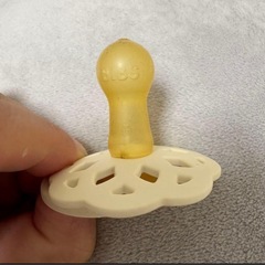 BIBS おしゃぶり　ほぼ未使用の画像